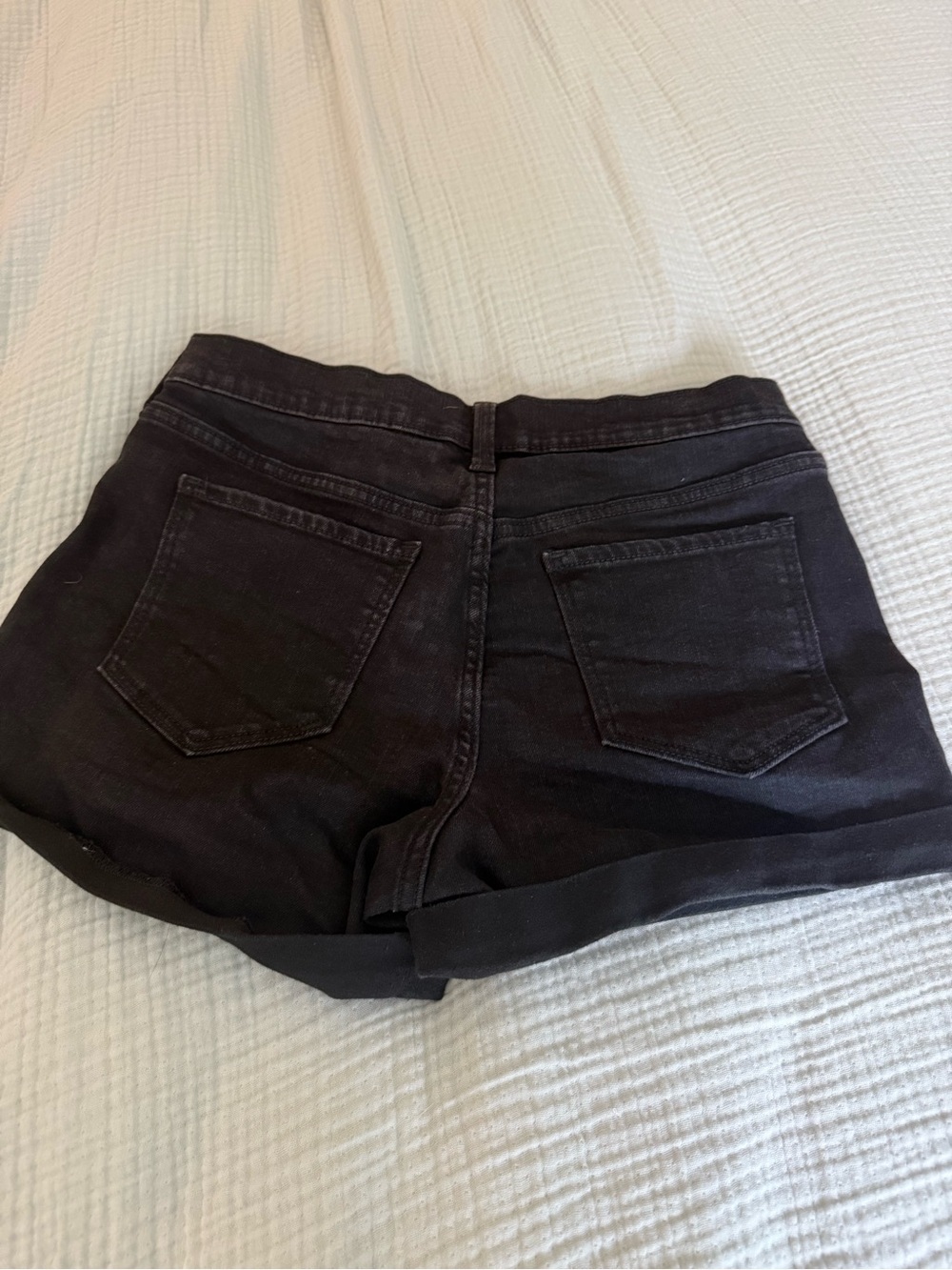 Old Navy Black Distressed Cuffed Jean Shorts - Picture 4 of 4